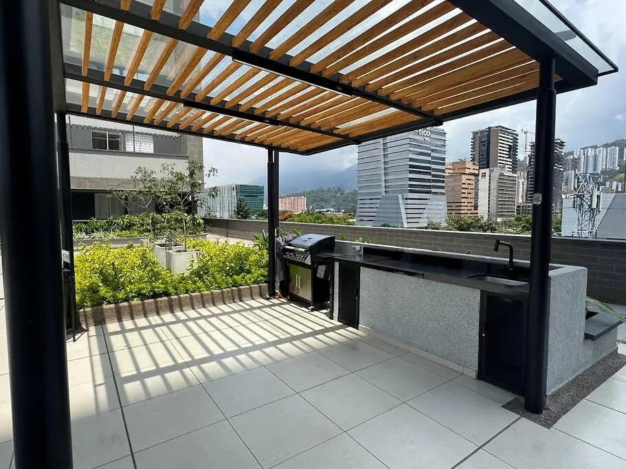Apartamento En El Poblado Ubicacion Excepcional Medellin